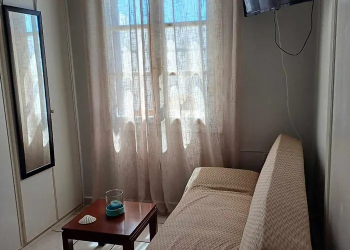 Daire Antonis Ermoupoli